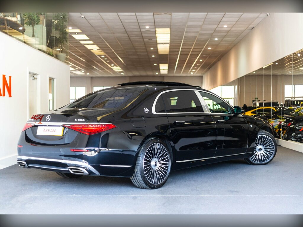 Mercedes-Benz Maybach S Class S 680 Maybach First Class 4M A Black #4