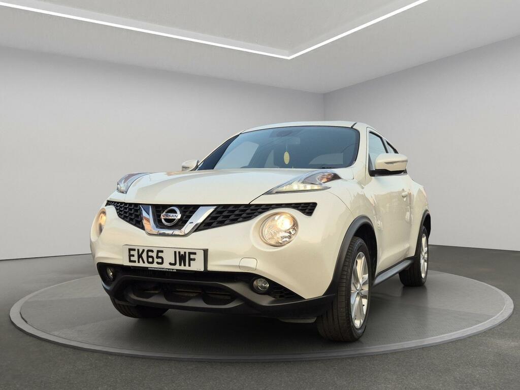 Nissan Juke Suv White #3