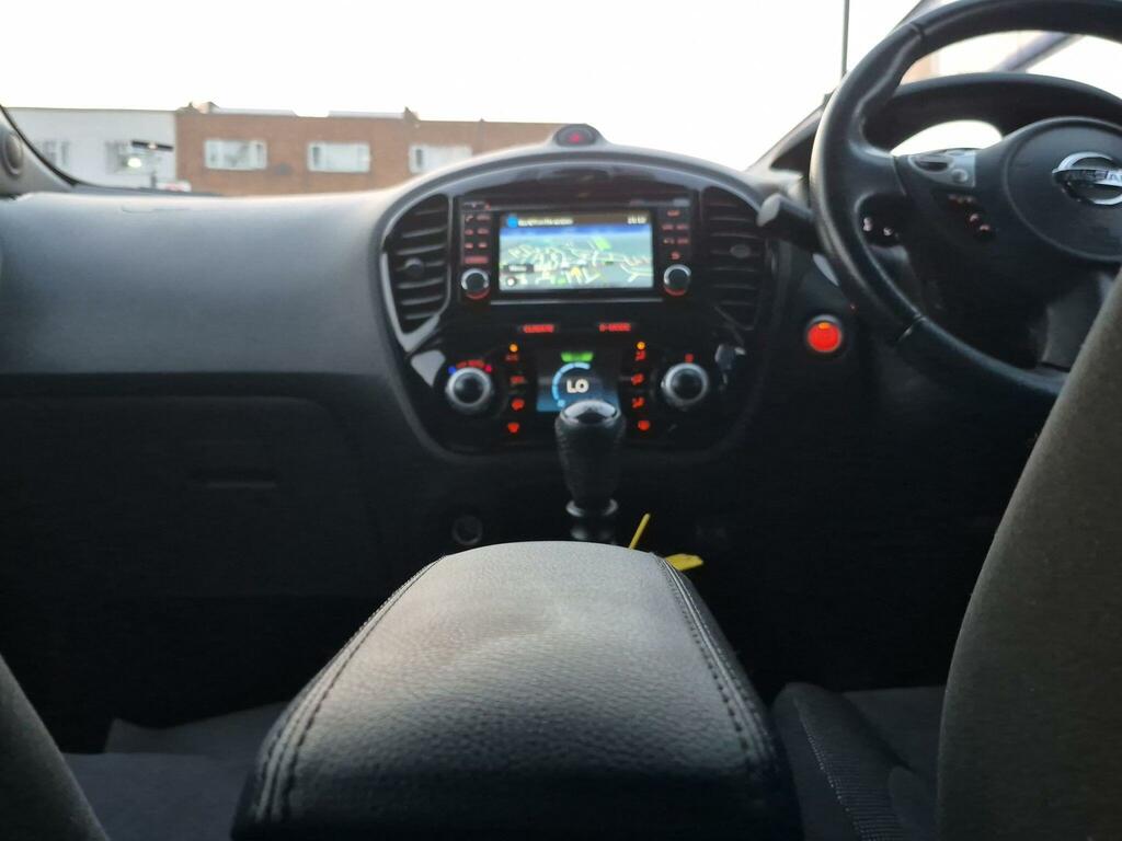Nissan Juke Acenta Premium Silver #12