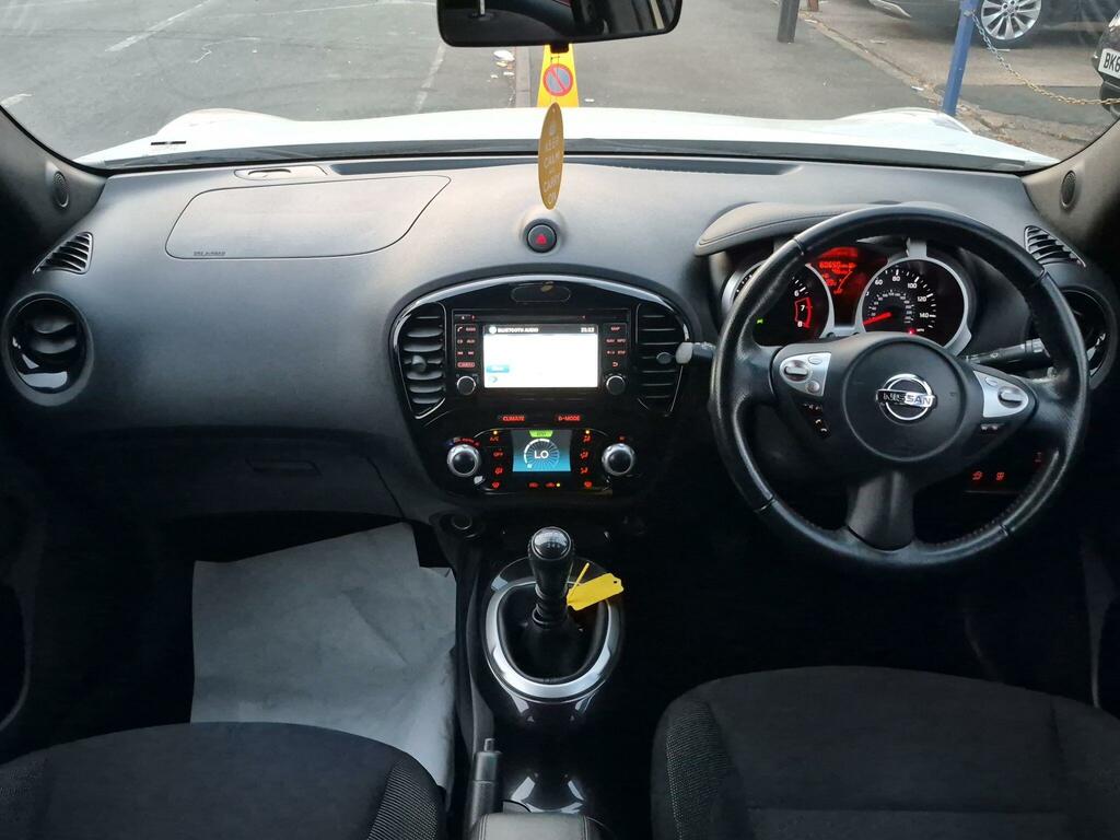 Nissan Juke Acenta Premium Silver #11