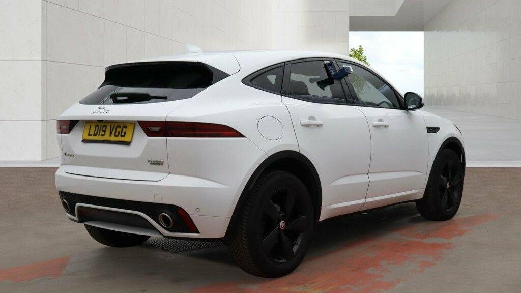 Jaguar E-Pace 2.0 D180 R-dynamic Se Awd Euro 6 Ss LD19VGG White #4