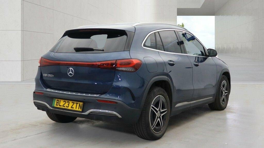 Mercedes-Benz EQA Eqa 250 70.5Kwh Amg Line Blue #4