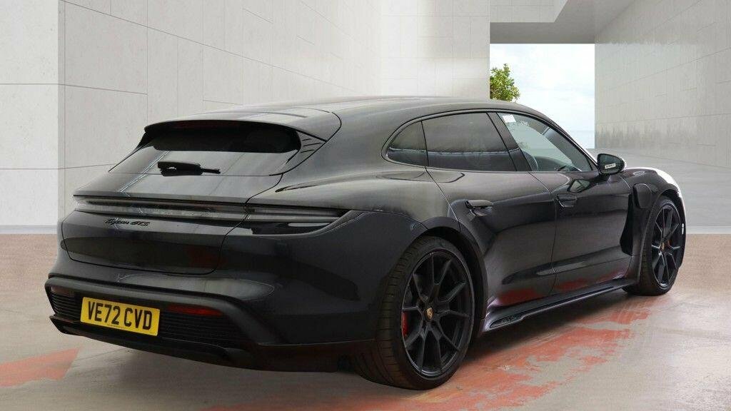 Porsche Taycan Performance Plus 93.4Kwh Gts Sport Turismo 4W Black #4
