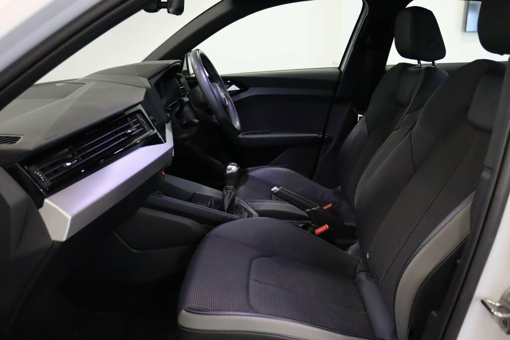 Audi A1 Sport 25 Tfsi 95 Ps 5-Speed White #72