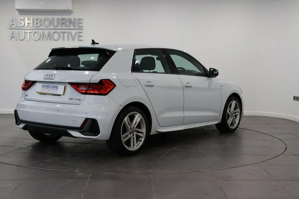 Audi A1 Sport 25 Tfsi 95 Ps 5-Speed White #21