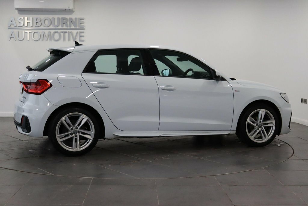 Audi A1 Sport 25 Tfsi 95 Ps 5-Speed White #15