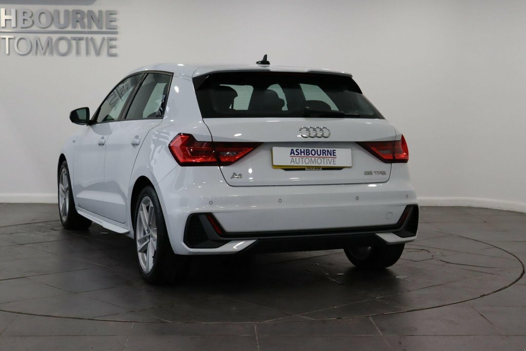 Audi A1 Sport 25 Tfsi 95 Ps 5-Speed White #31