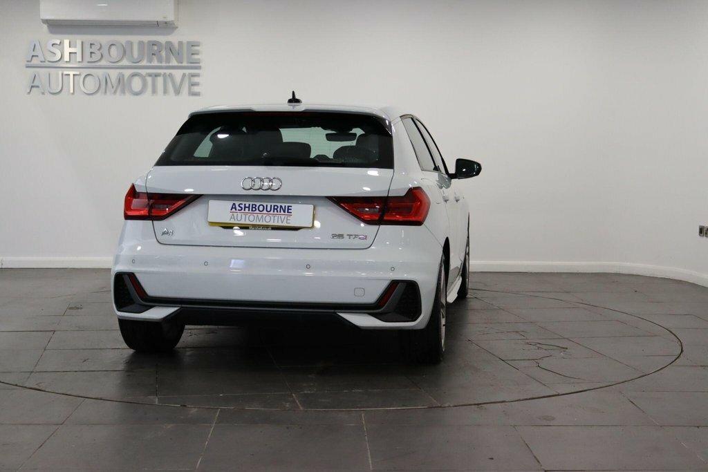 Audi A1 Sport 25 Tfsi 95 Ps 5-Speed White #27
