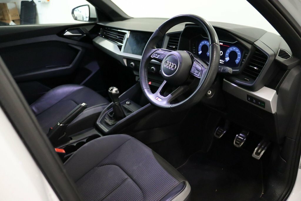 Audi A1 Sport 25 Tfsi 95 Ps 5-Speed White #77