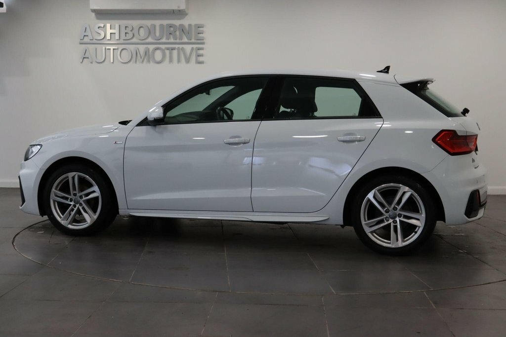 Audi A1 Sport 25 Tfsi 95 Ps 5-Speed White #40