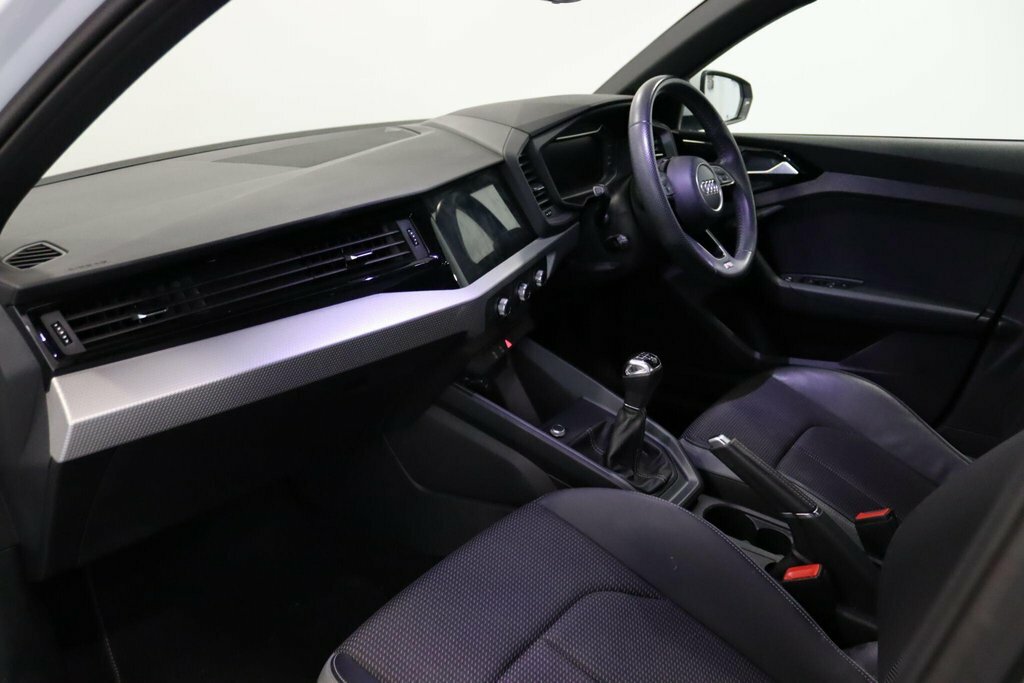 Audi A1 Sport 25 Tfsi 95 Ps 5-Speed White #71