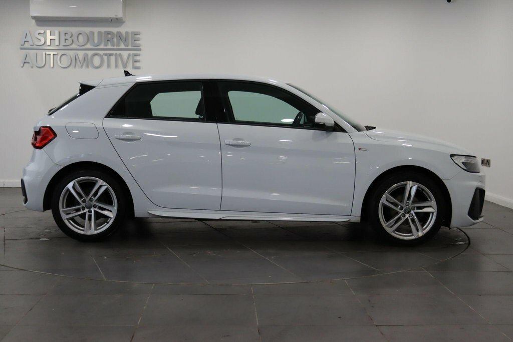 Audi A1 Sport 25 Tfsi 95 Ps 5-Speed White #10