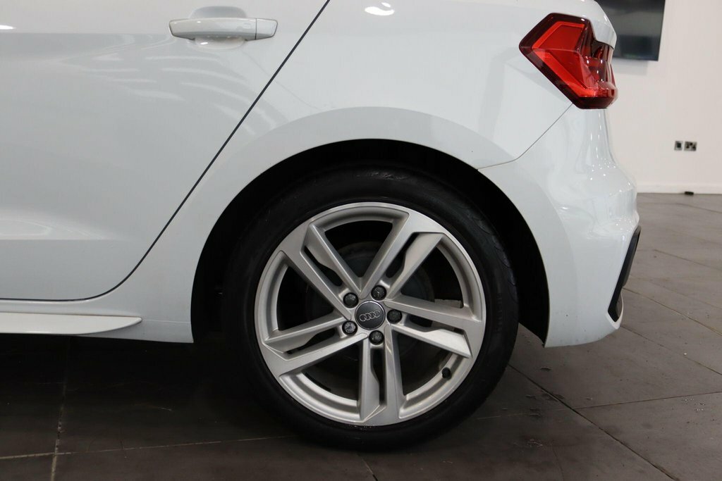 Audi A1 Sport 25 Tfsi 95 Ps 5-Speed White #70