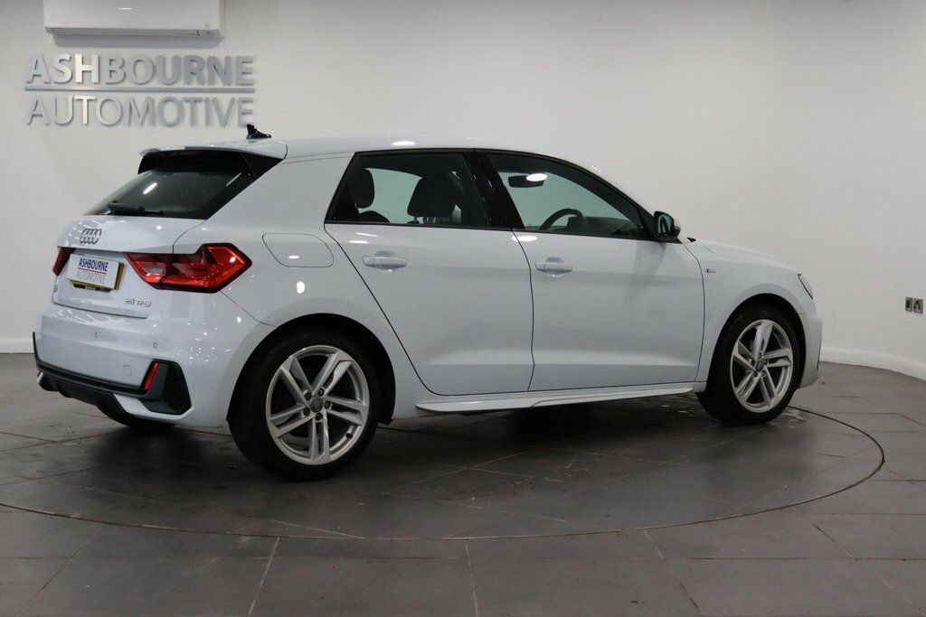 Audi A1 Sport 25 Tfsi 95 Ps 5-Speed White #18