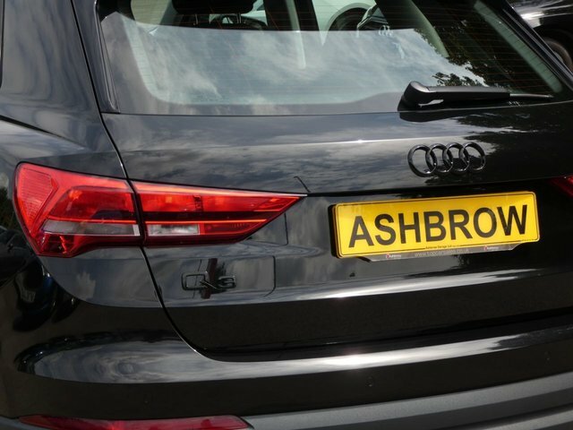 Audi Q3 2021 1.5 Tfsi Cod 35 Technik 150 Ss SO21EVH Black #4
