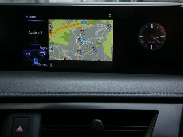 Lexus UX 2.0L 250H Premium 108 Bhp White #43