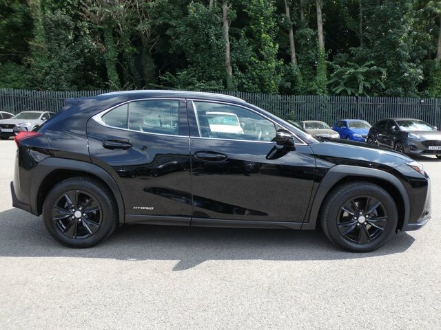 Lexus UX 2.0L 250H Premium 108 Bhp White #7