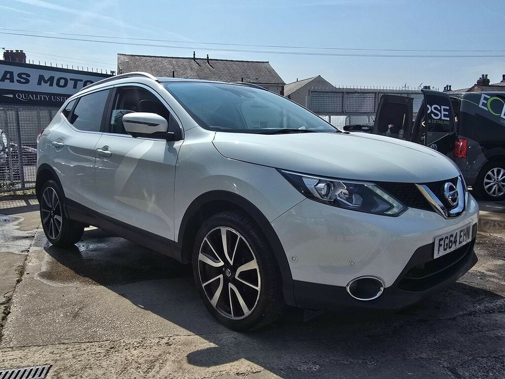 Nissan Qashqai 1.2 Dig-t Tekna 2Wd Euro 5 Ss White