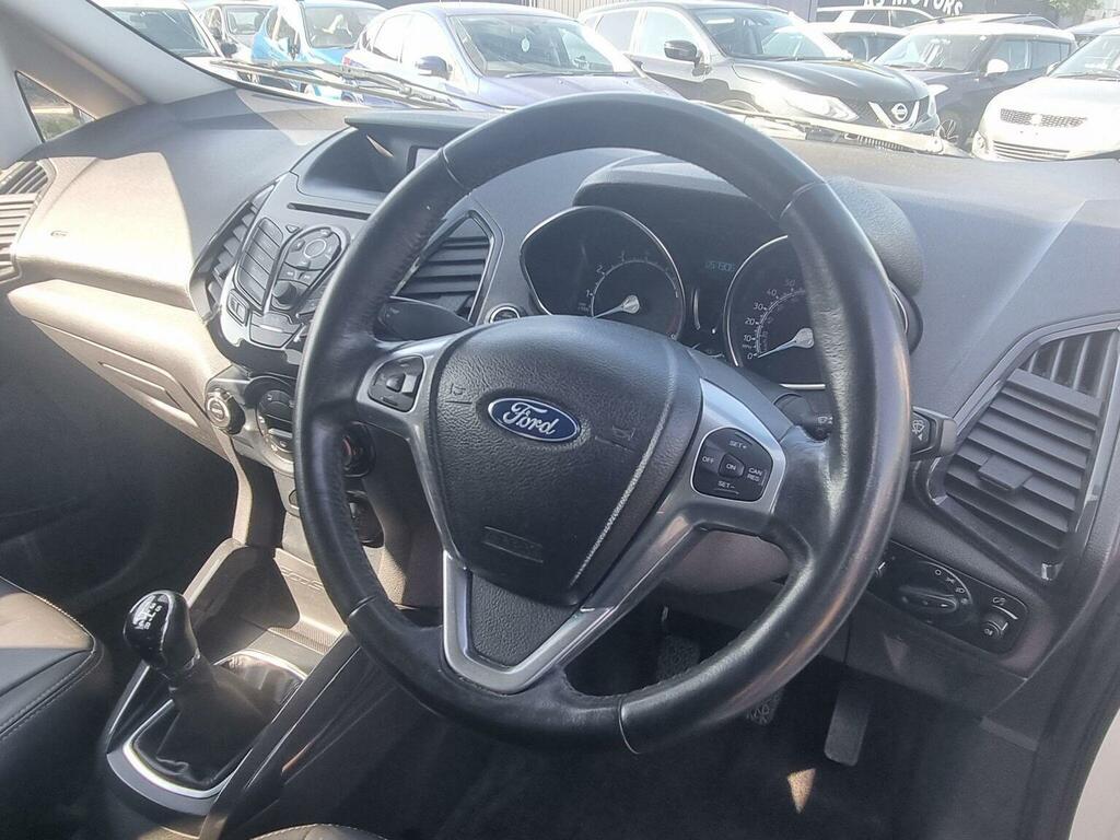 Ford Ecosport Titanium White #4