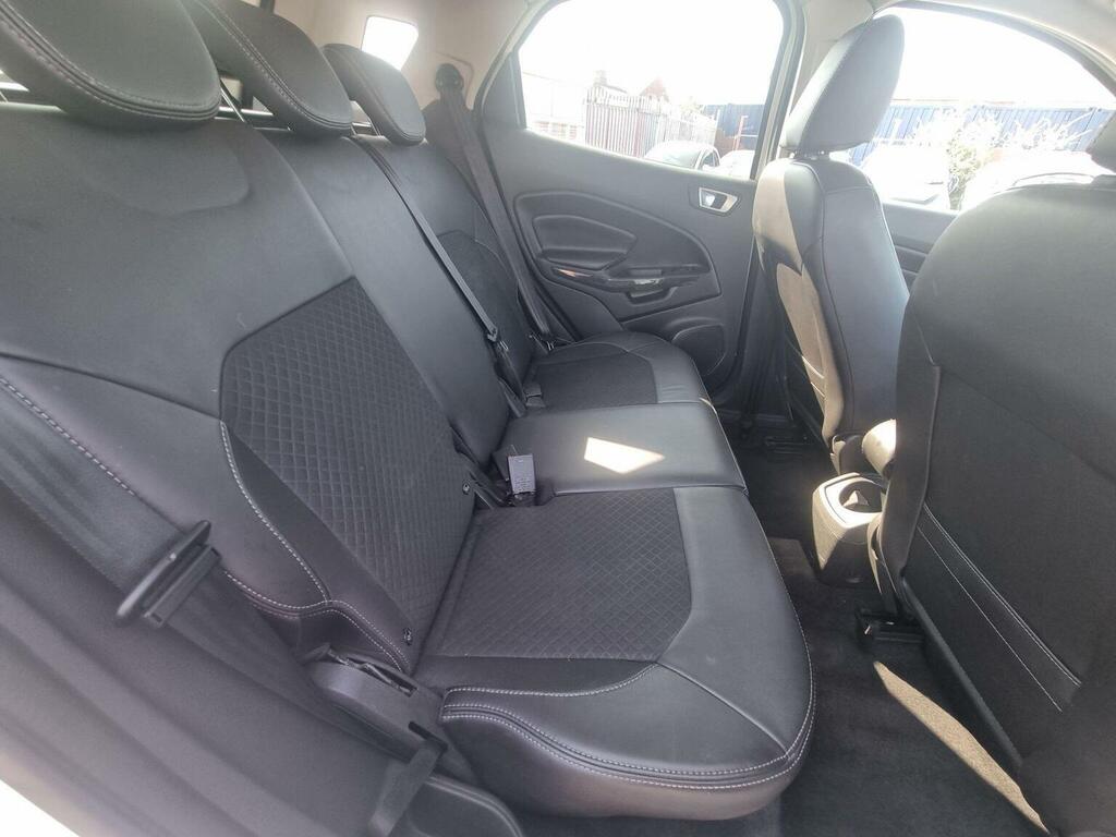 Ford Ecosport Titanium White #6