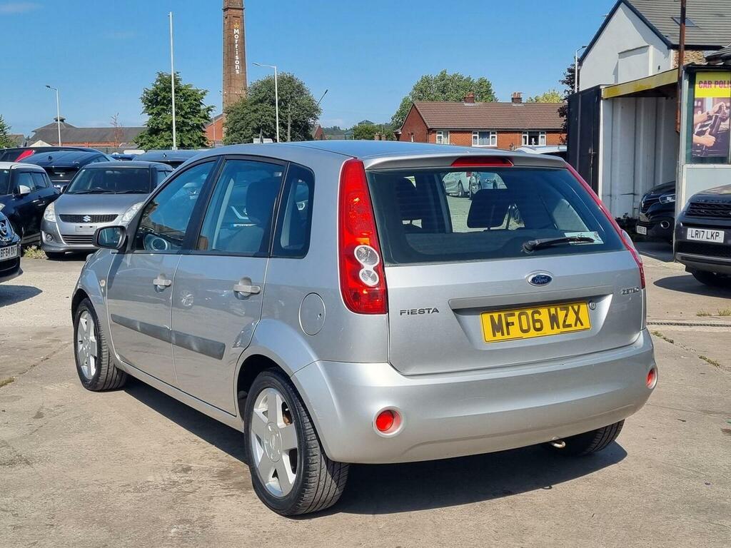 Ford Fiesta 1.4 Td Style Silver #9
