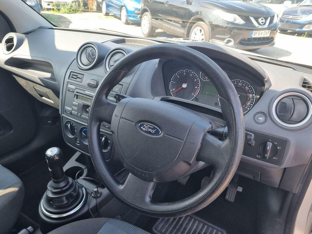 Ford Fiesta 1.25 Zetec Climate Silver #4