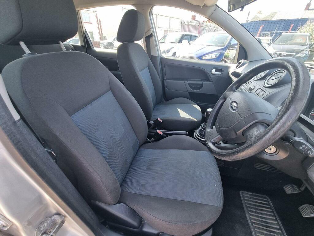 Ford Fiesta 1.25 Zetec Climate Silver #5