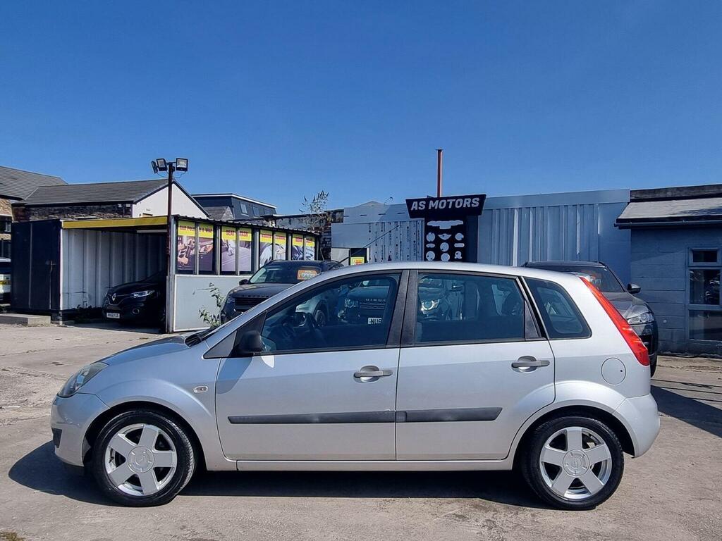 Ford Fiesta 1.4 Td Style Silver #7