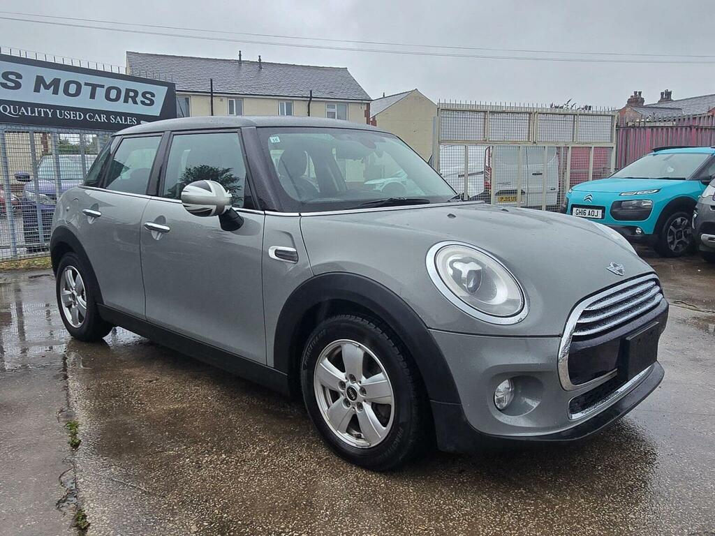 Mini Hatch 1.5 Cooper Euro 6 Ss