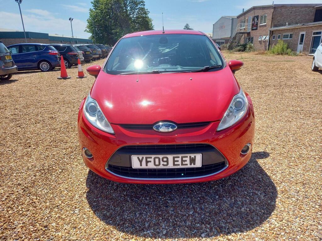 Ford Fiesta Hatchback 1.4 Titanium 200909 Red #2