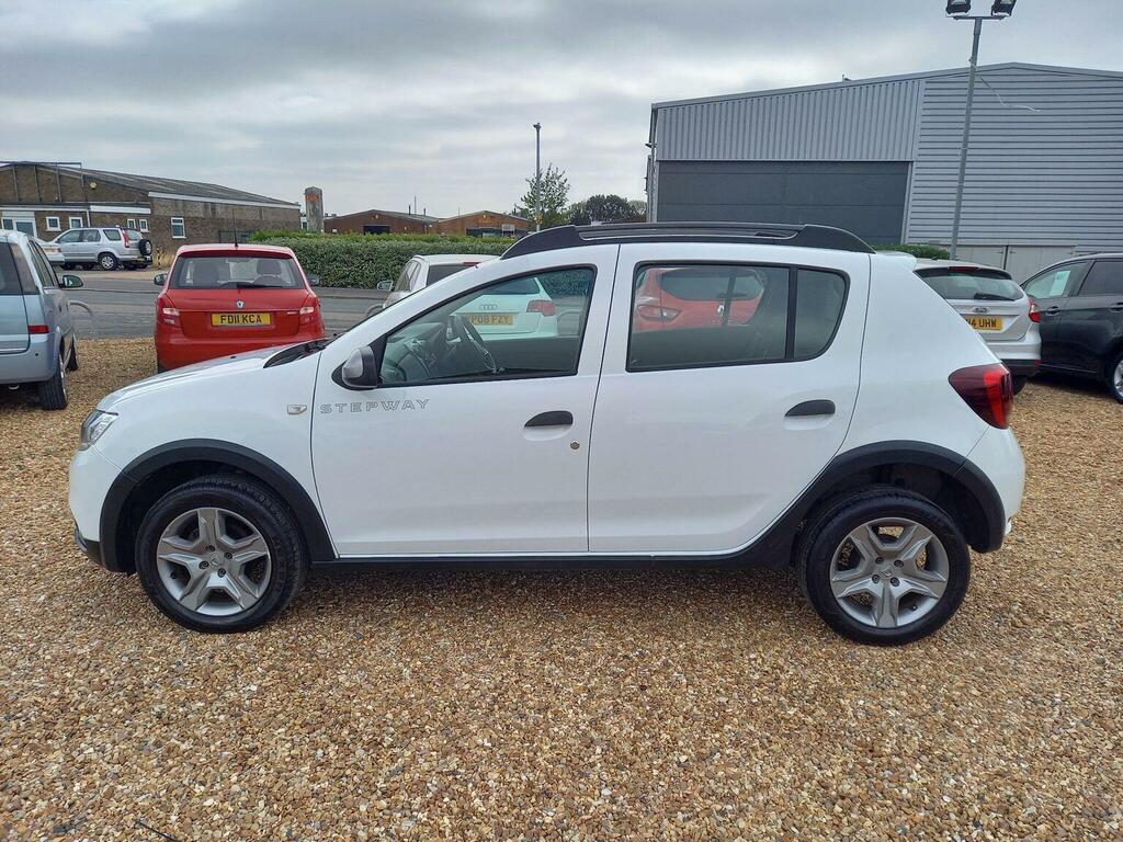 Dacia Sandero Stepway 1.5 Dci Laureate Euro 6 Ss White #4