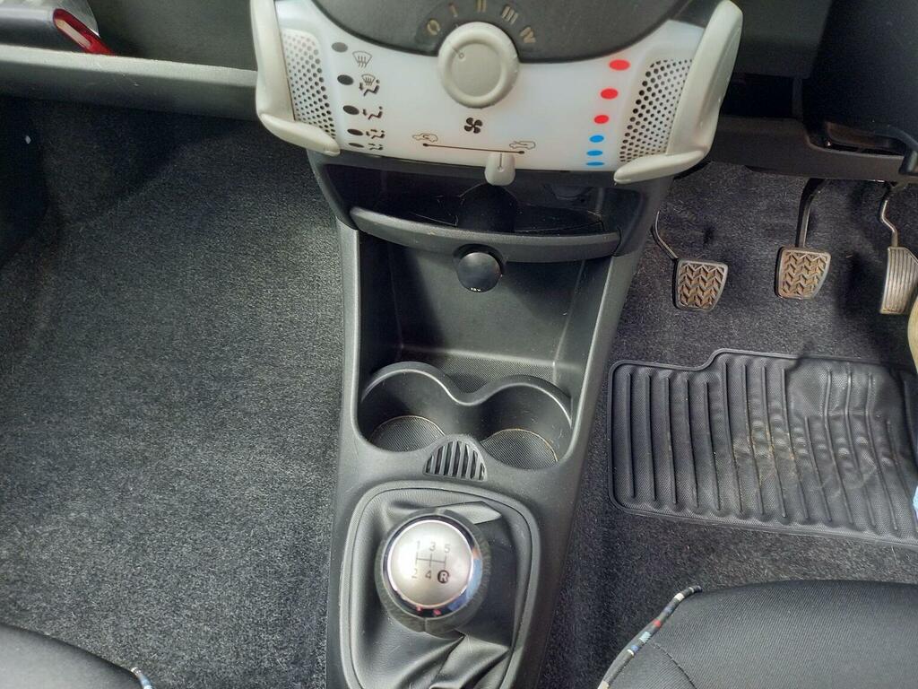 Citroen C1 1.0L Vtr White #19