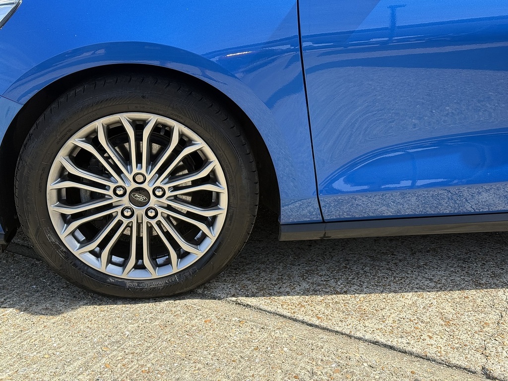Ford Focus Titanium X BG68ZZN Blue #4