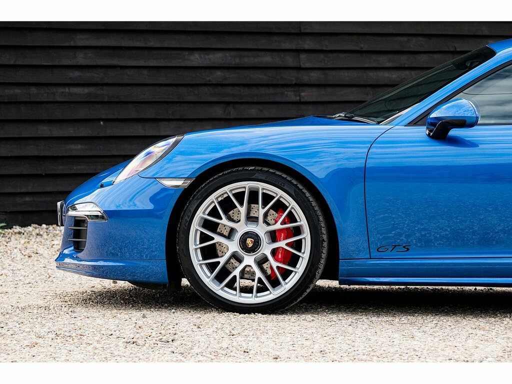 Porsche 911 Carrera Gts Pdk White #32