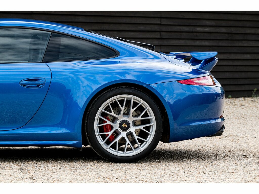 Porsche 911 Carrera Gts Pdk White #28