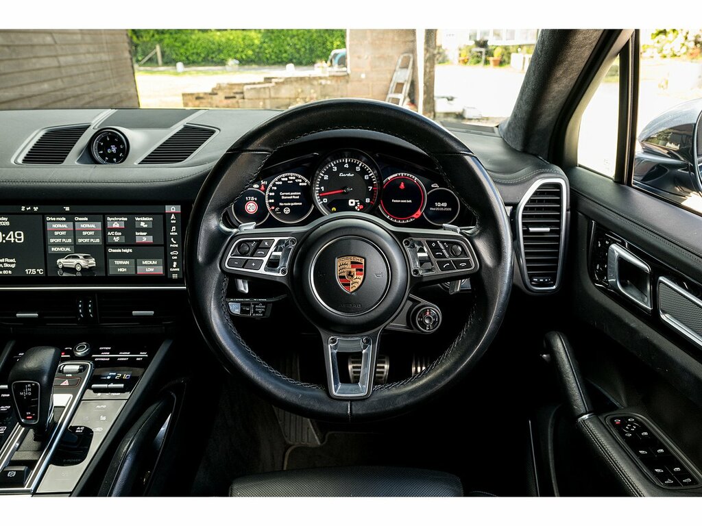 Porsche Cayenne 3.0 D V6 Platinum Edition Tiptronic S 258 White #30