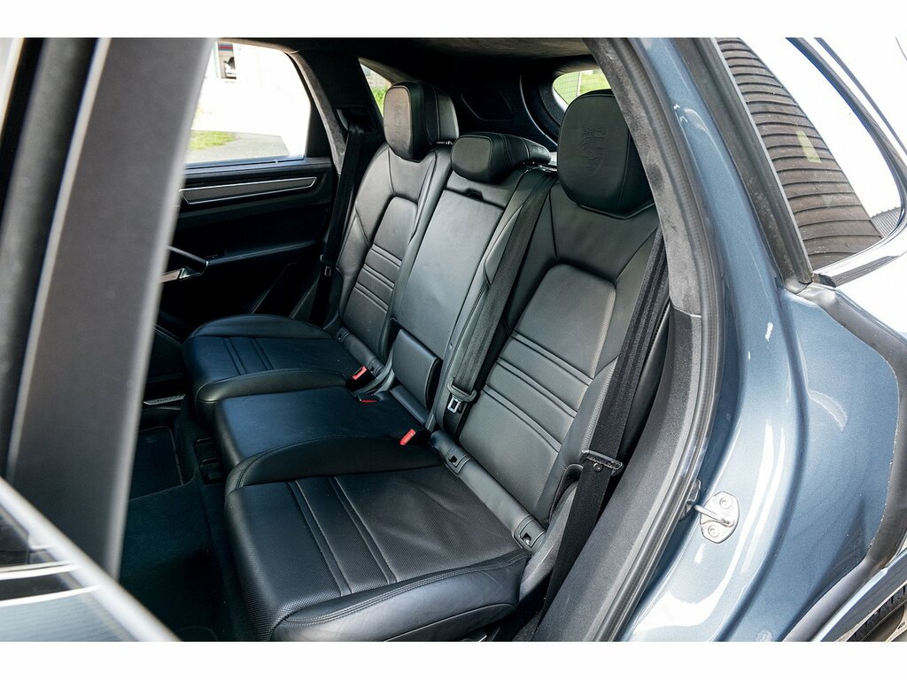 Porsche Cayenne 3.0 D V6 Platinum Edition Tiptronic S 258 White #23