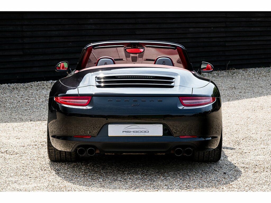 Porsche 911 991 Gt3 Black #38