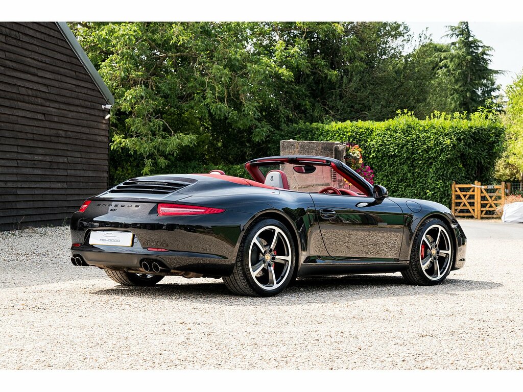 Porsche 911 991 Gt3 Black #30