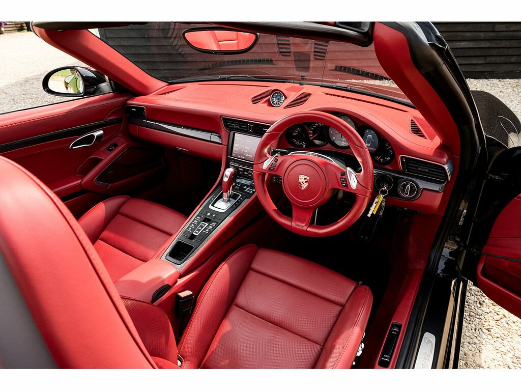 Porsche 911 991 Gt3 Black #19