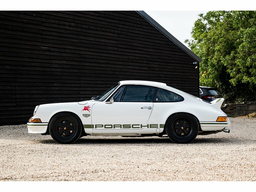 Porsche 911 Saloon White #4