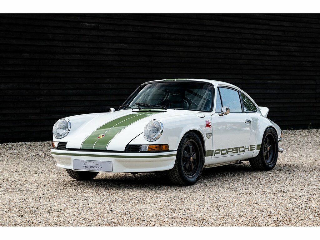 Porsche 911 Saloon White #3