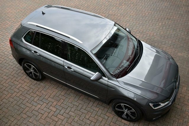Volkswagen Tiguan 2L Match Edition White #10
