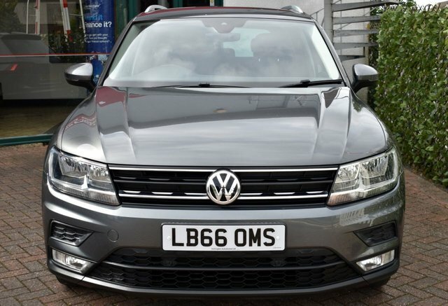 Volkswagen Tiguan 2L Match Edition White #2