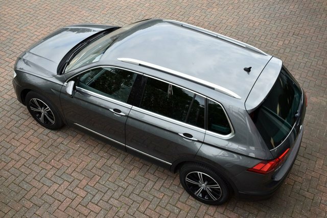Volkswagen Tiguan 2L Match Edition White #11