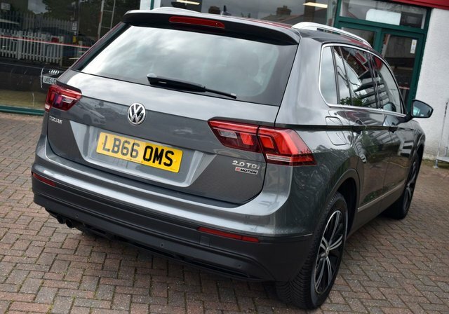 Volkswagen Tiguan 2L Match Edition White #6