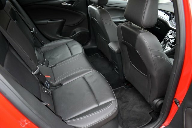 Vauxhall Astra 1.4I Sri Hatchback Euro 6 100 P White #12