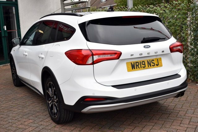 Ford Focus 2019 1.0T Ecoboost Active X Estate 6-Speed White #4