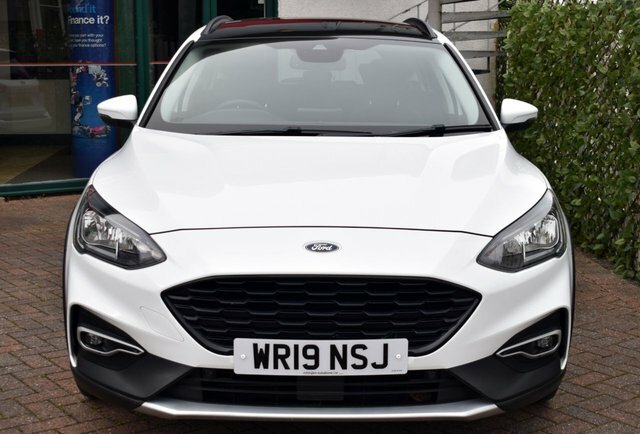 Ford Focus 2019 1.0T Ecoboost Active X Estate 6-Speed White #2