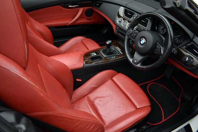 BMW Z4 Convertible White #11